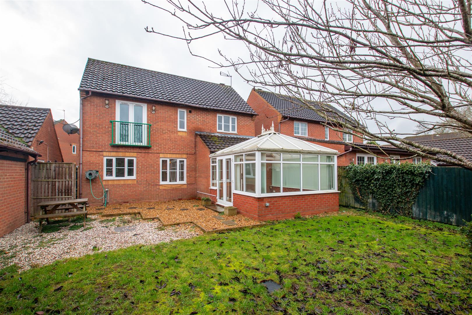 4 bed property in Curtis Croft, Milton Keynes
